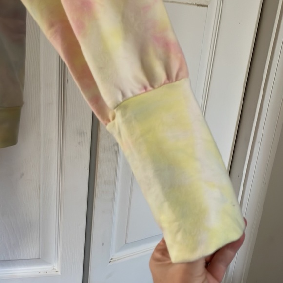 Eloquii Tie dye Sweatshirt 18/20 - Picture 3 of 5